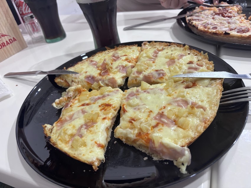 PIZZERIA LA YOLA