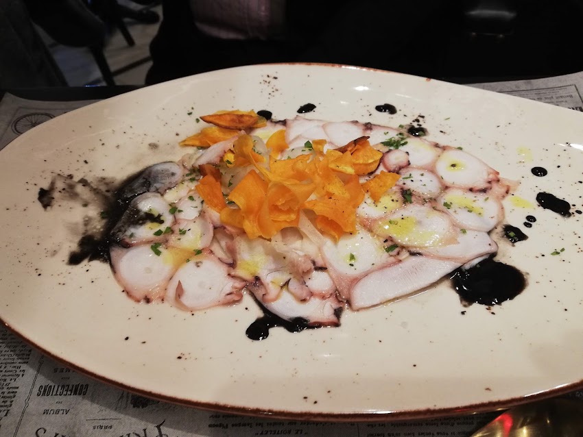 Le Grand Bistro