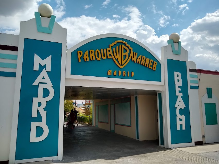 Parque Warner Beach