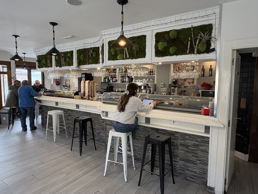 Bar Restaurante Parrilla la Plaza