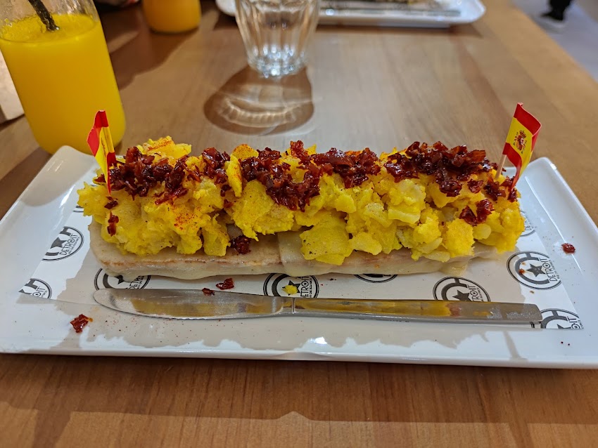 Detroit Santa Teresa «Más que desayunos»
