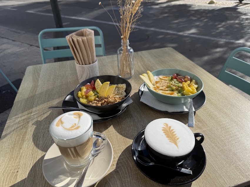 SINGULAR – Brunch y café