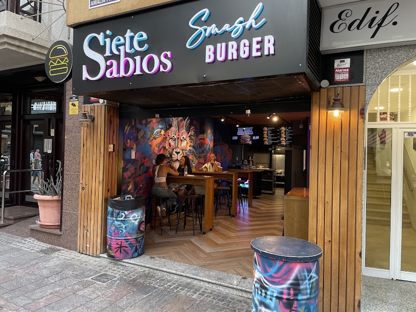 Siete Sabios Smash Burger Chafiras ( Centro Comercial La Gran Manzana )
