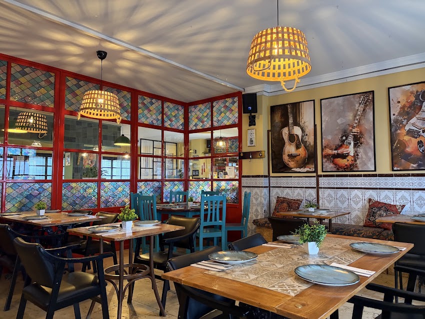 CLP Las Peñas · Restobar
