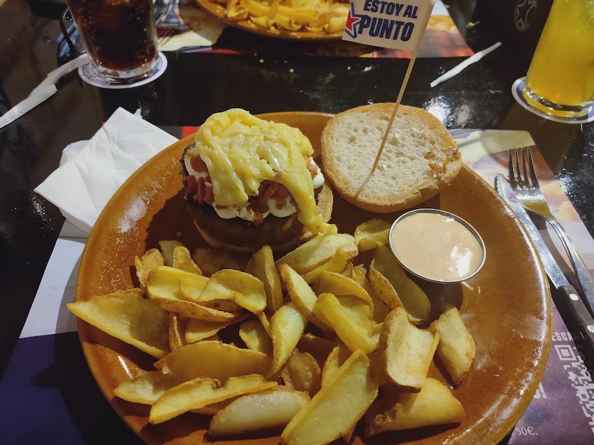 Foster’s Hollywood