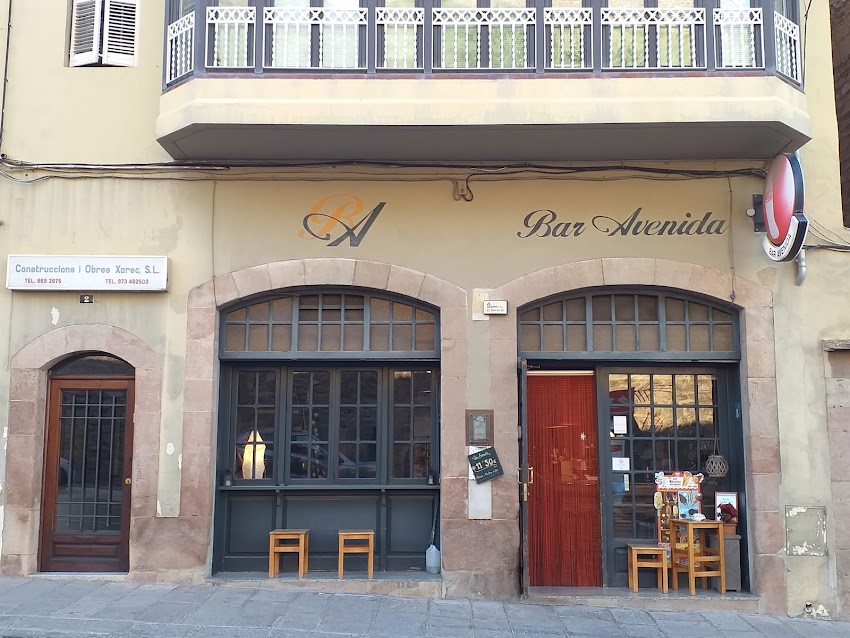 La Avenida Cardona