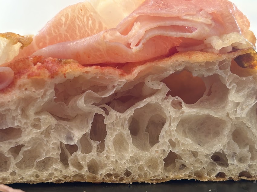 TONGAS PIZZA