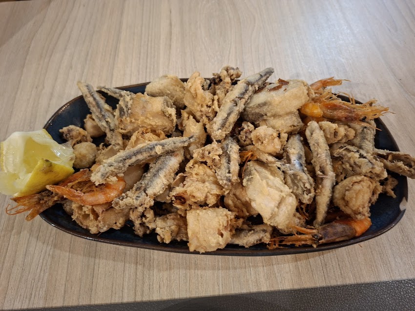LANUZA STREET FOOD BAR