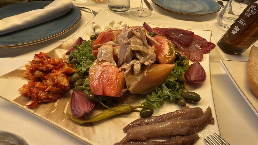 Vlue Arribar – Restaurante y Terraza