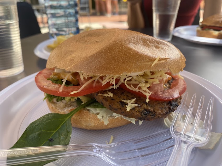 El Retiro de Isidora | Comida de todo tipo, con opciones veganas y sin gluten