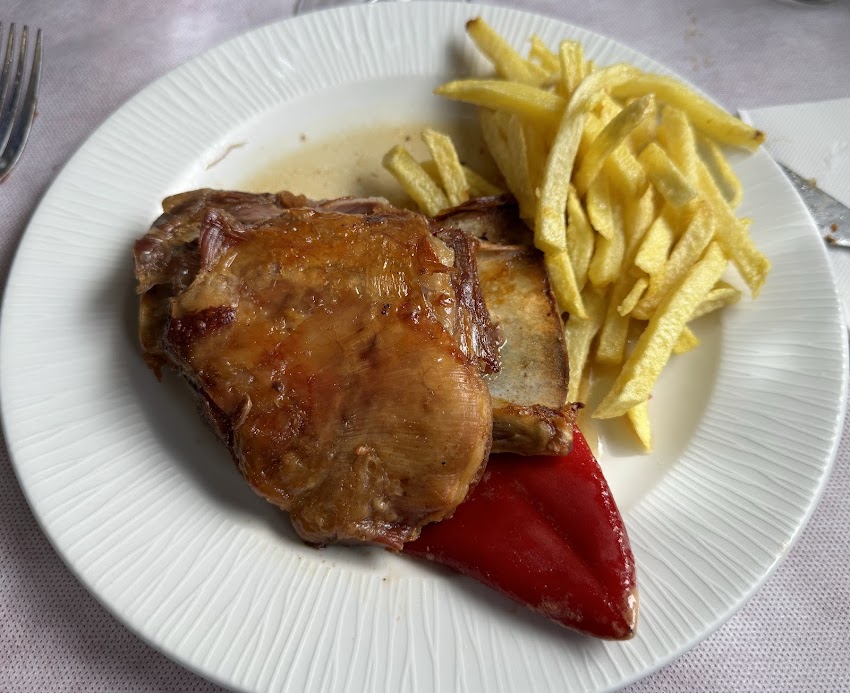 Mesón Asador Queiles. Restaurante cocina tradicional y de temporada