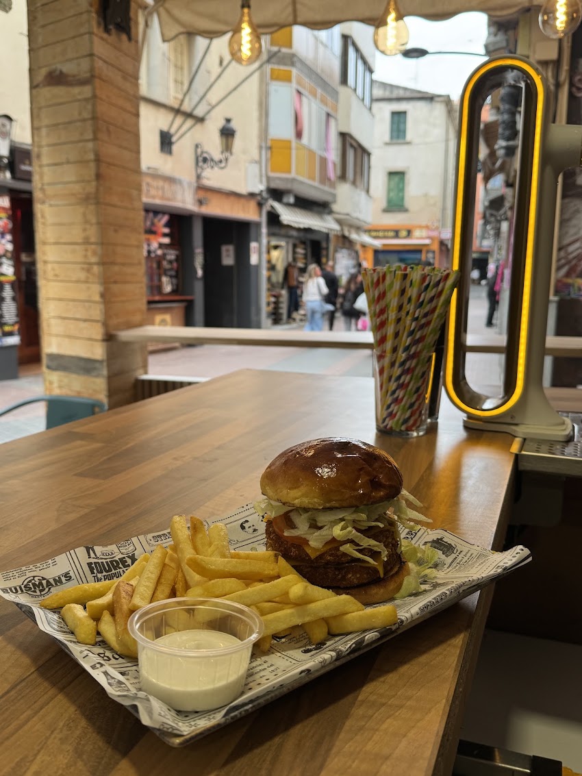 DELIPPO restobar