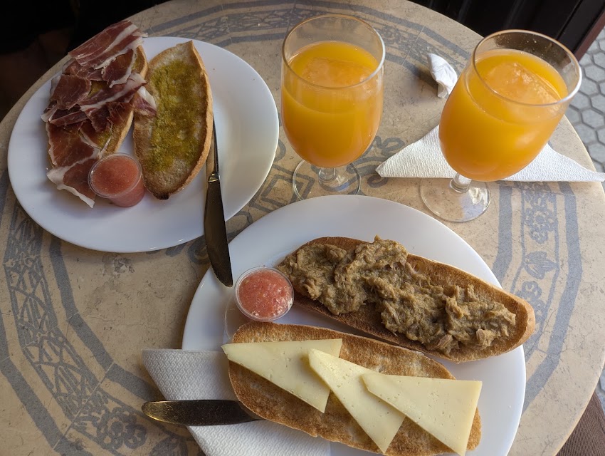 Cafetería La Esquina Veloz