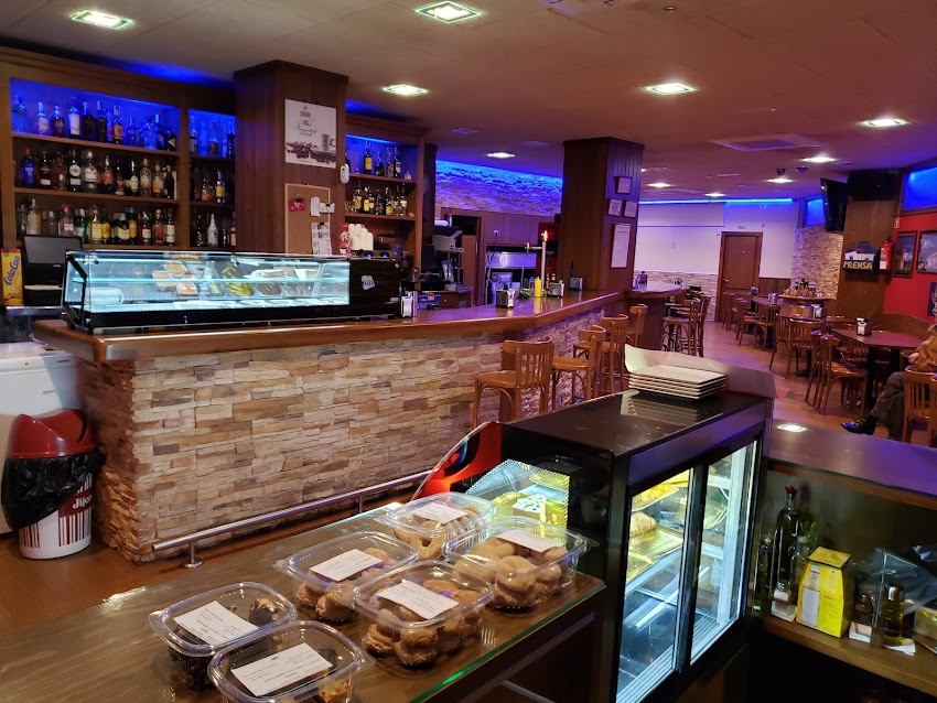 Cervecería Cafetería la Esquina