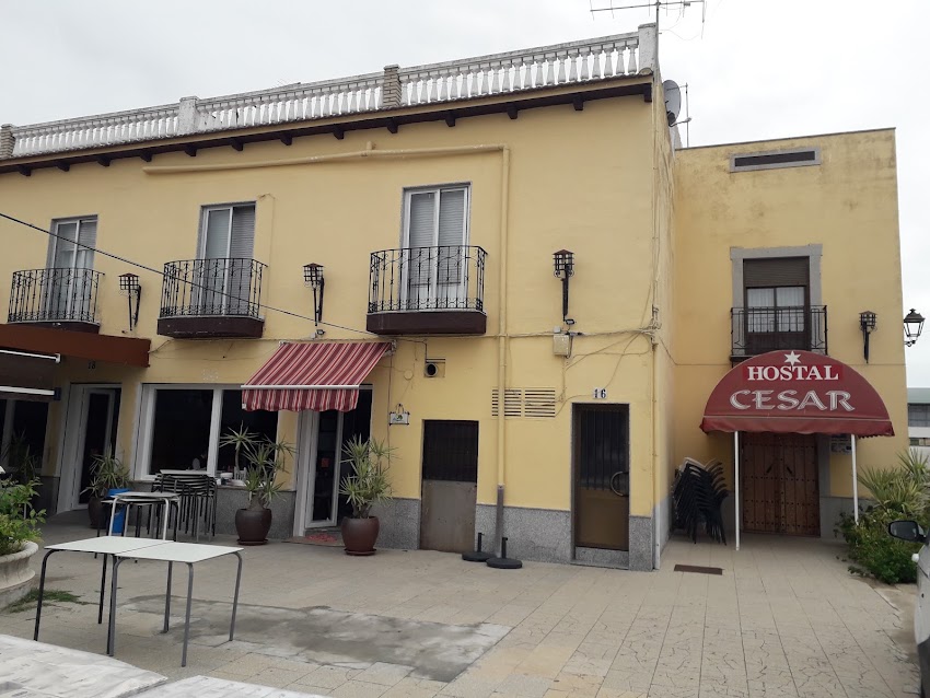 Hostal Restaurante César