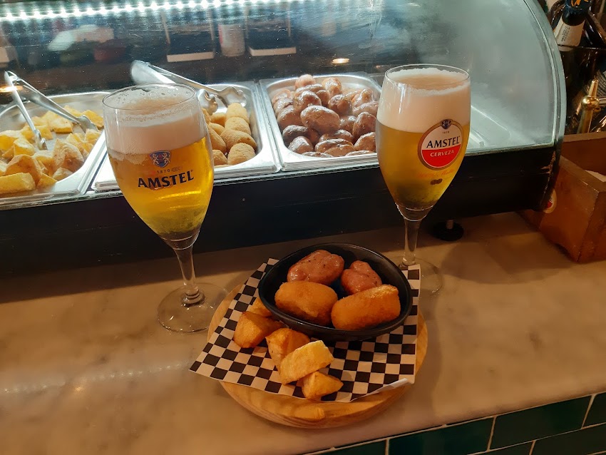 Cafetería Manolo Manteles