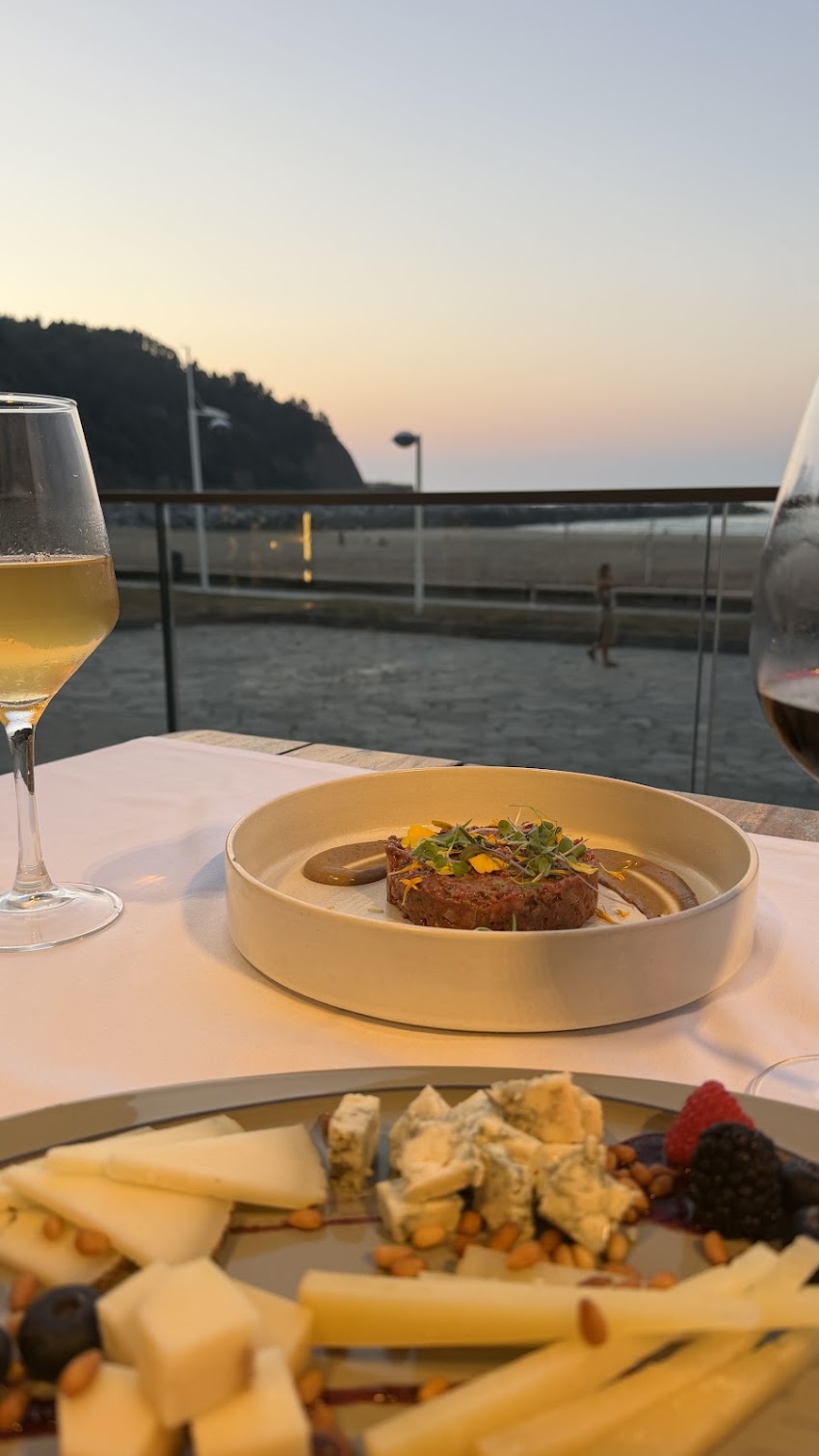 Hiru Bistro Restaurante