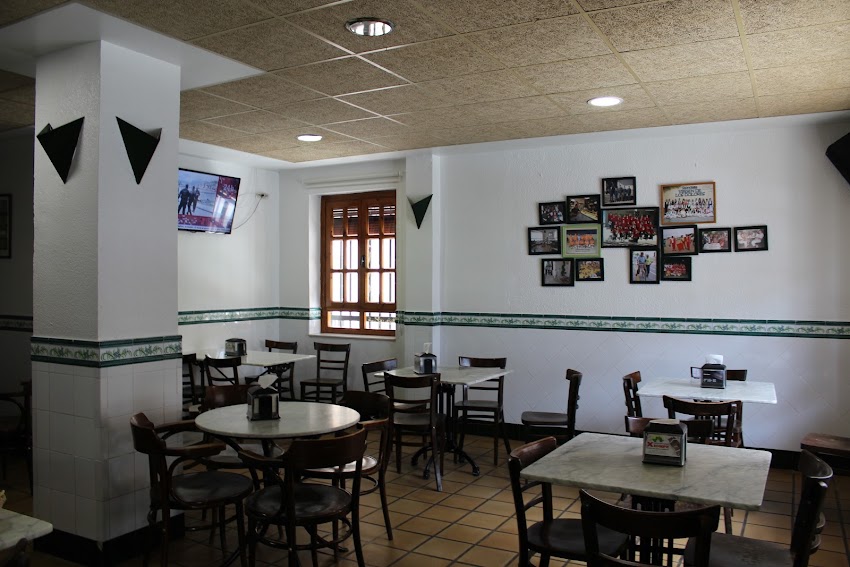 LA ESQUINA cafe-bar
