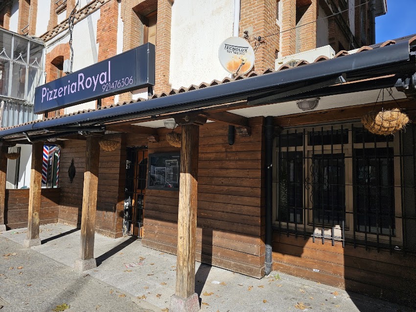 Pizzeria Royal