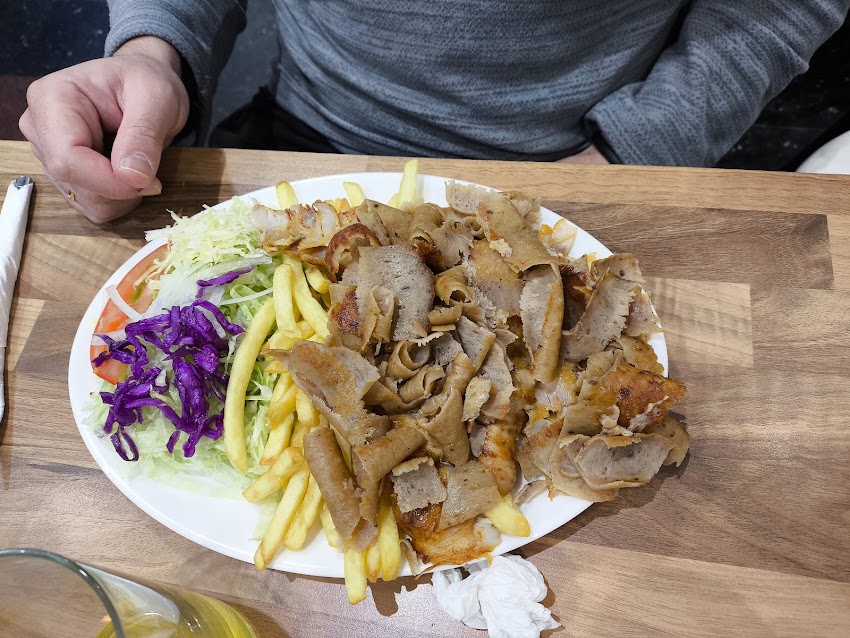 Itzala Kebab Pizza