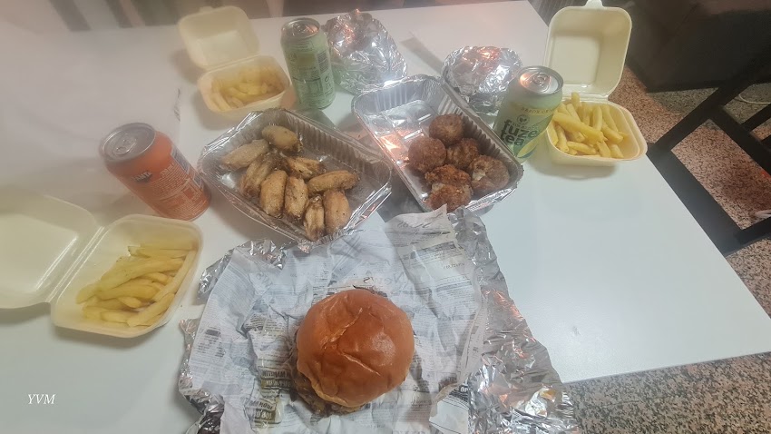 Los Primos Burger