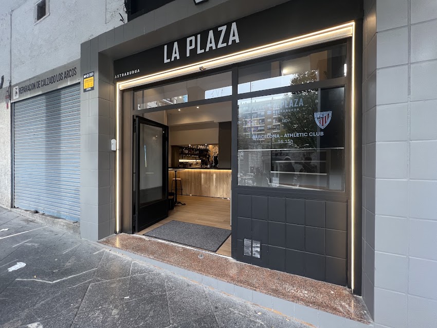Bar La Plaza Astrabudua