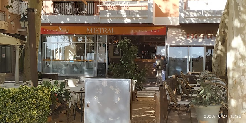 Mistral Snack Bar