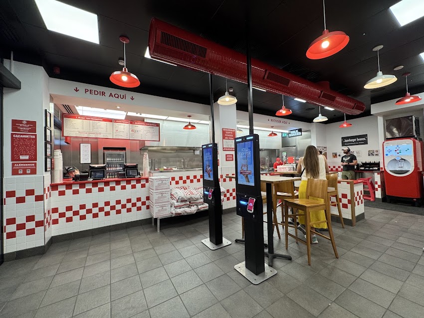 Five Guys Burgers and Fries Alicante Rambla
