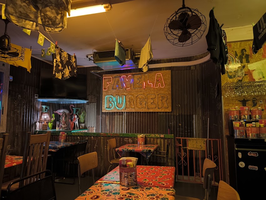 Favela Burger
