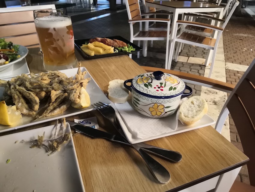Real 93 Bistrobar