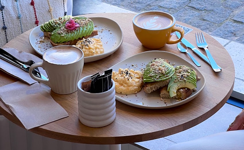 SiS Coffee House