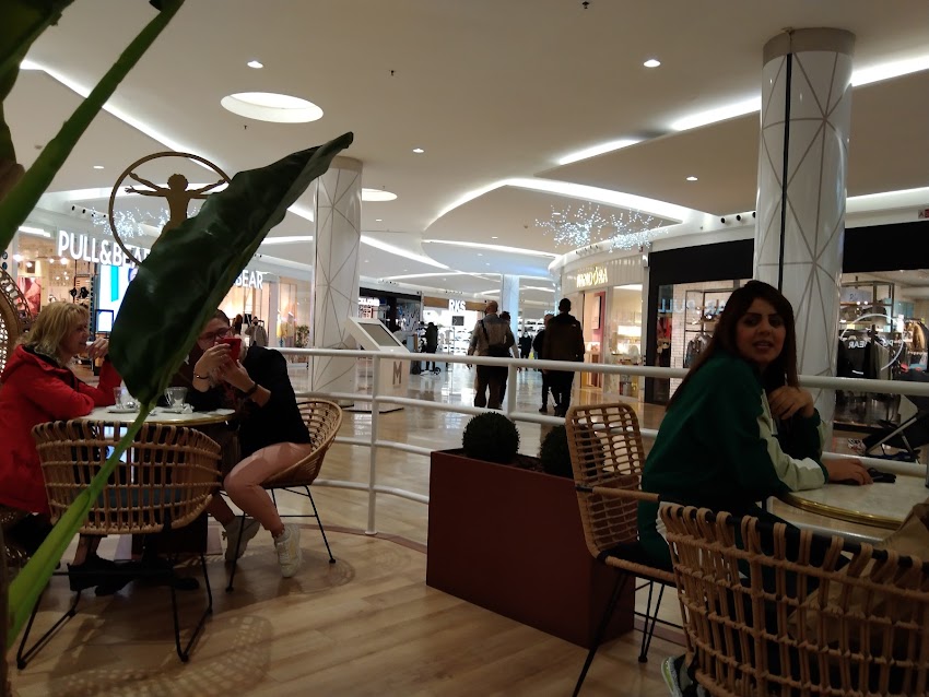 Centro Comercial Carrefour Los Barrios