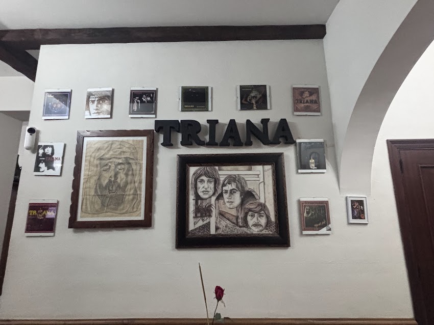 Bar Triana ( Los Palacios y Vfca)