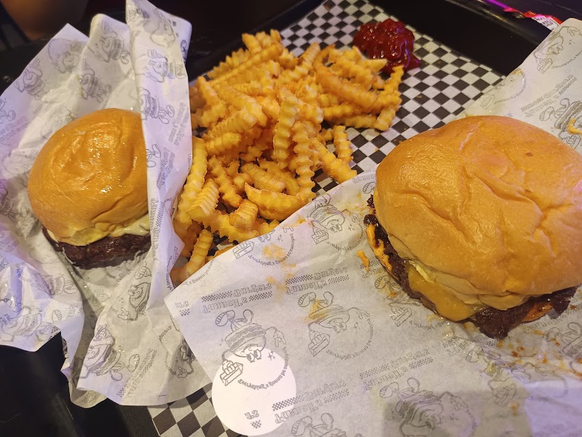 Fanneli’s Burgers Albir – Burgers y smash burgers