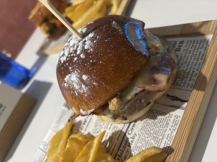 BURGER-CAFE Venecia