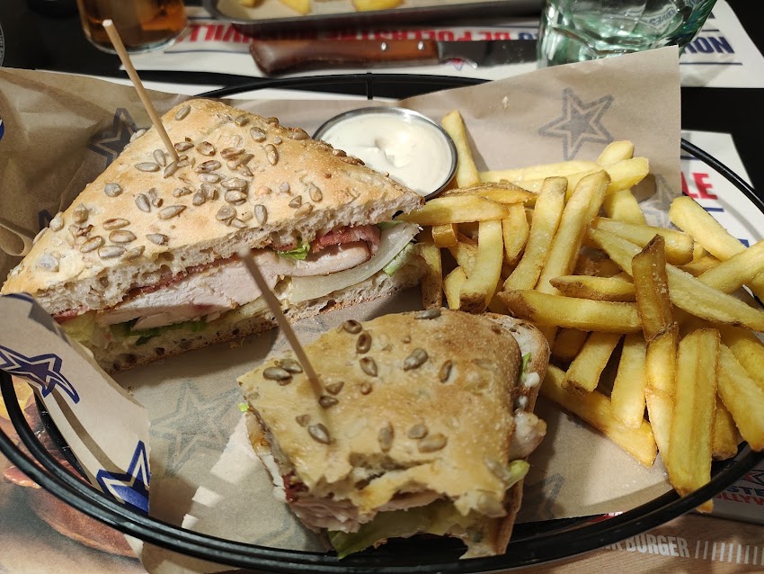 Foster’s Hollywood
