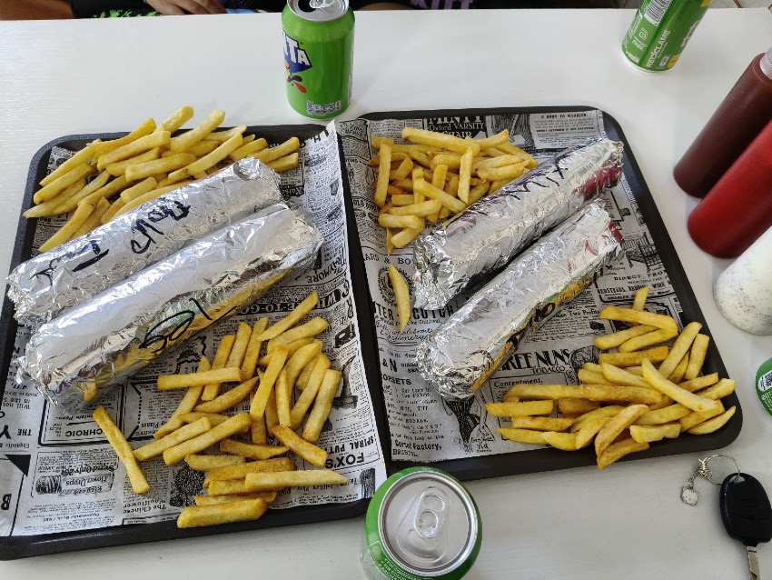 ISTANBUL DONER KEBAB PIZZERIA TACOS POLLO FRITO (HALAL)