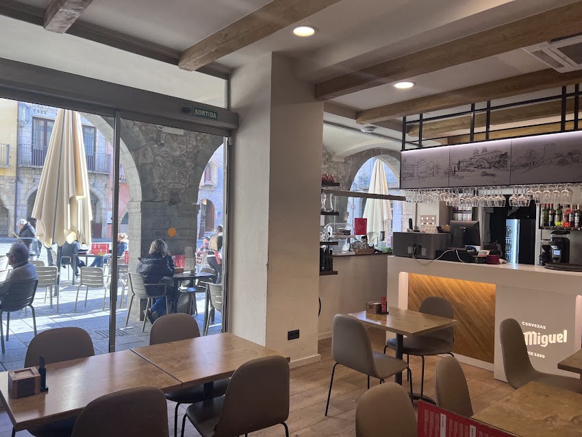 La Plaça Gastrobar by Es Portal