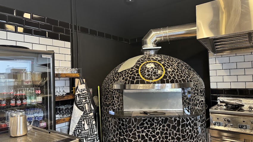 Gineth Pizzeria