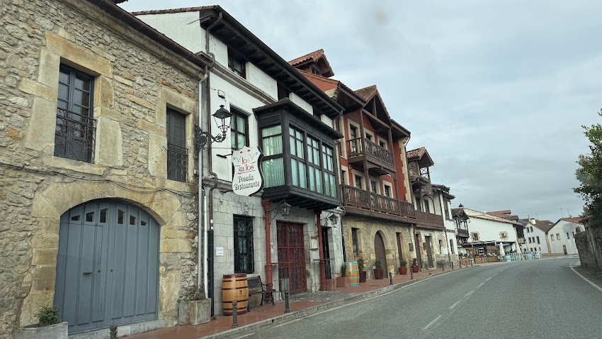 Posada Restaurante Los Gallos