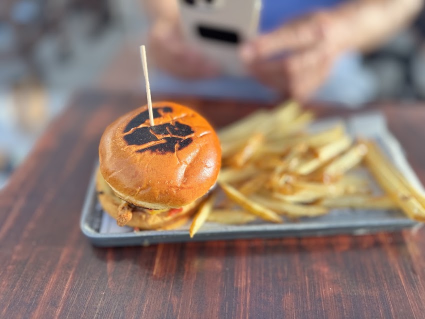 Che Burger y Tapas