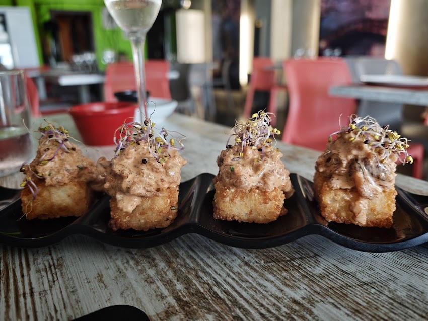 Noah Sushi Bar