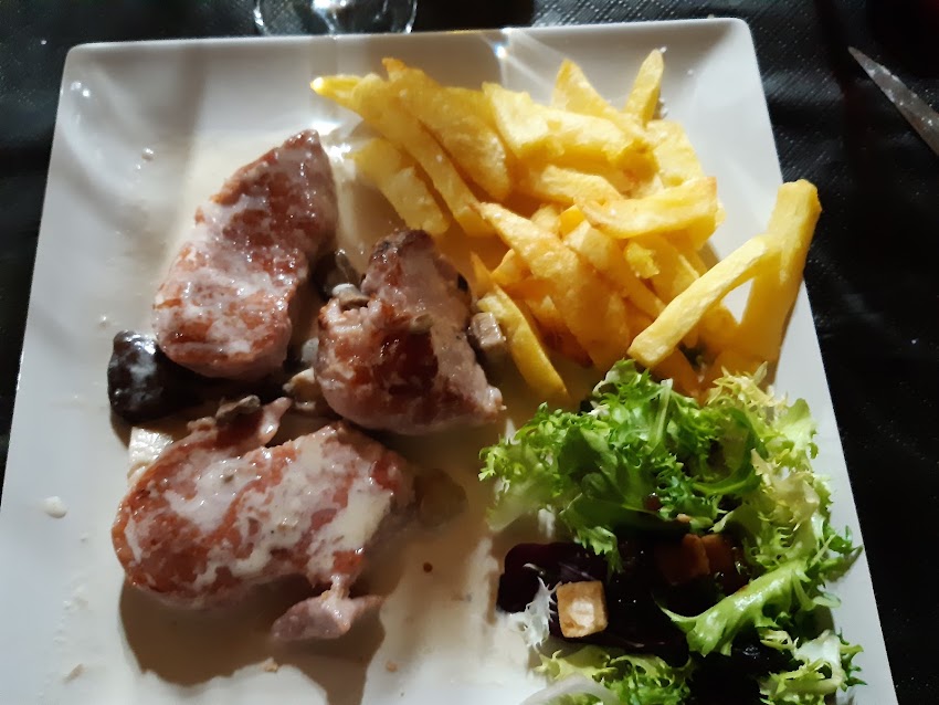 Restaurante Polideportivo Montroi ( nueva gerencia abril 2014 )