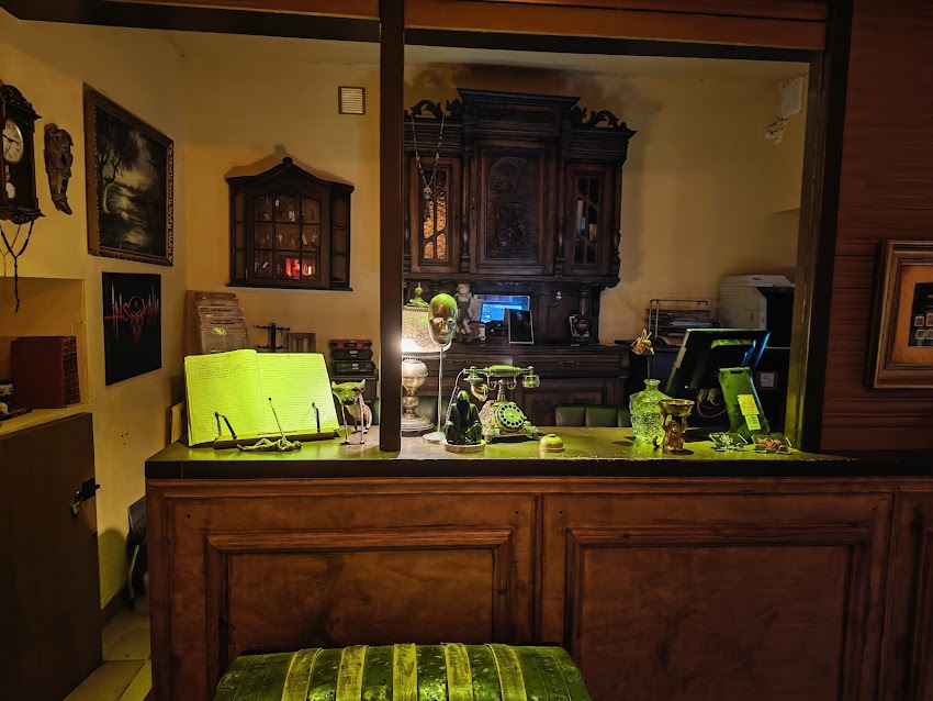 Insomnia Corporation, Hotel & Escape Rooms
