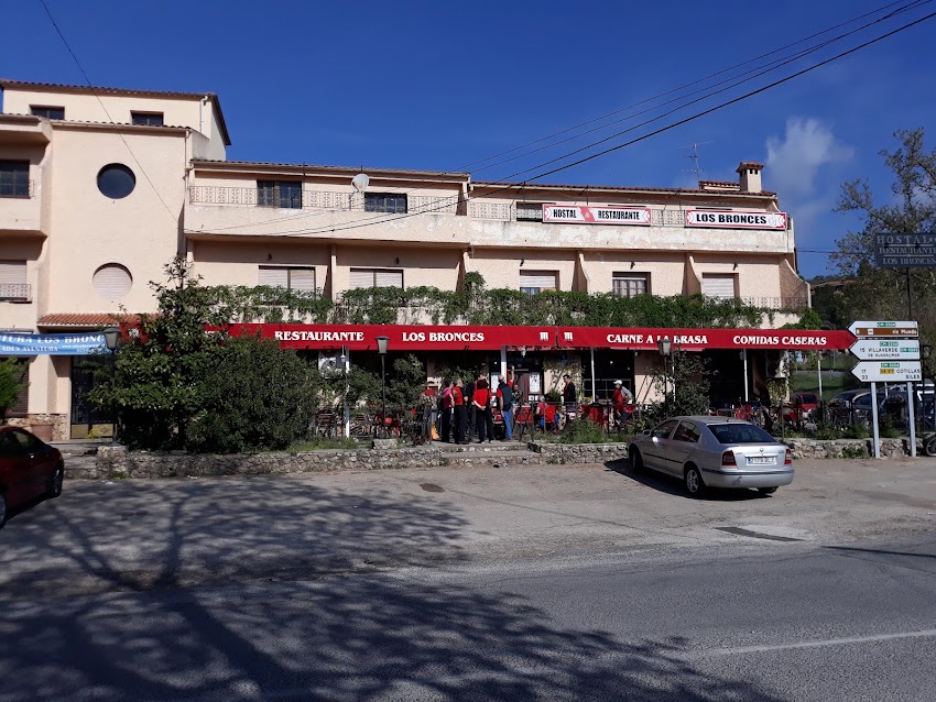Hostal Restaurante Los Bronces
