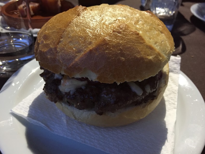 Canapé Burguer Bar