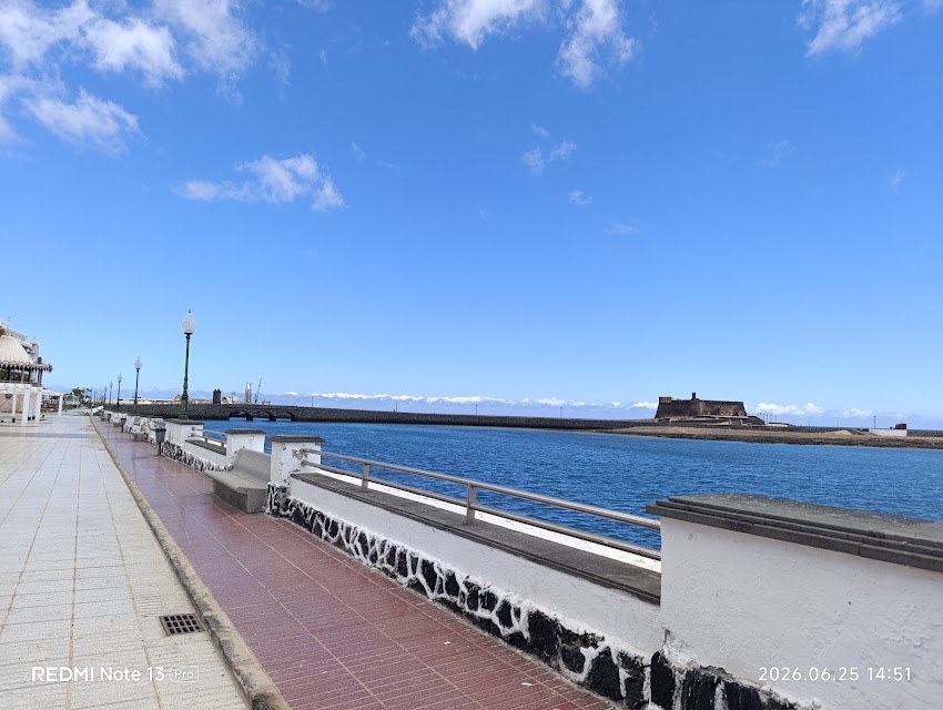 Parador Arrecife. Restaurante frente al mar