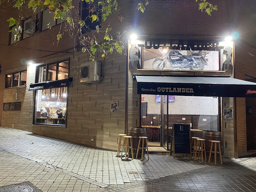 RestoBar Outlander