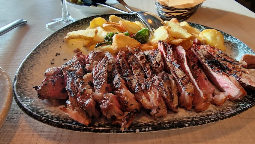 La Peña Tapas & Copas