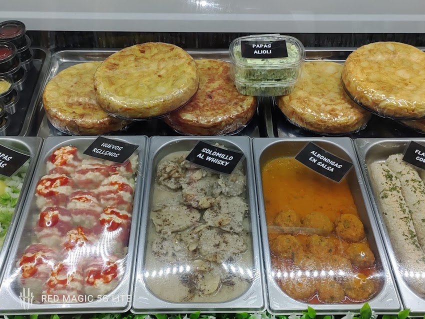 FREIDURIA Y POLLOS AL CARBÓN PICO DE ORO